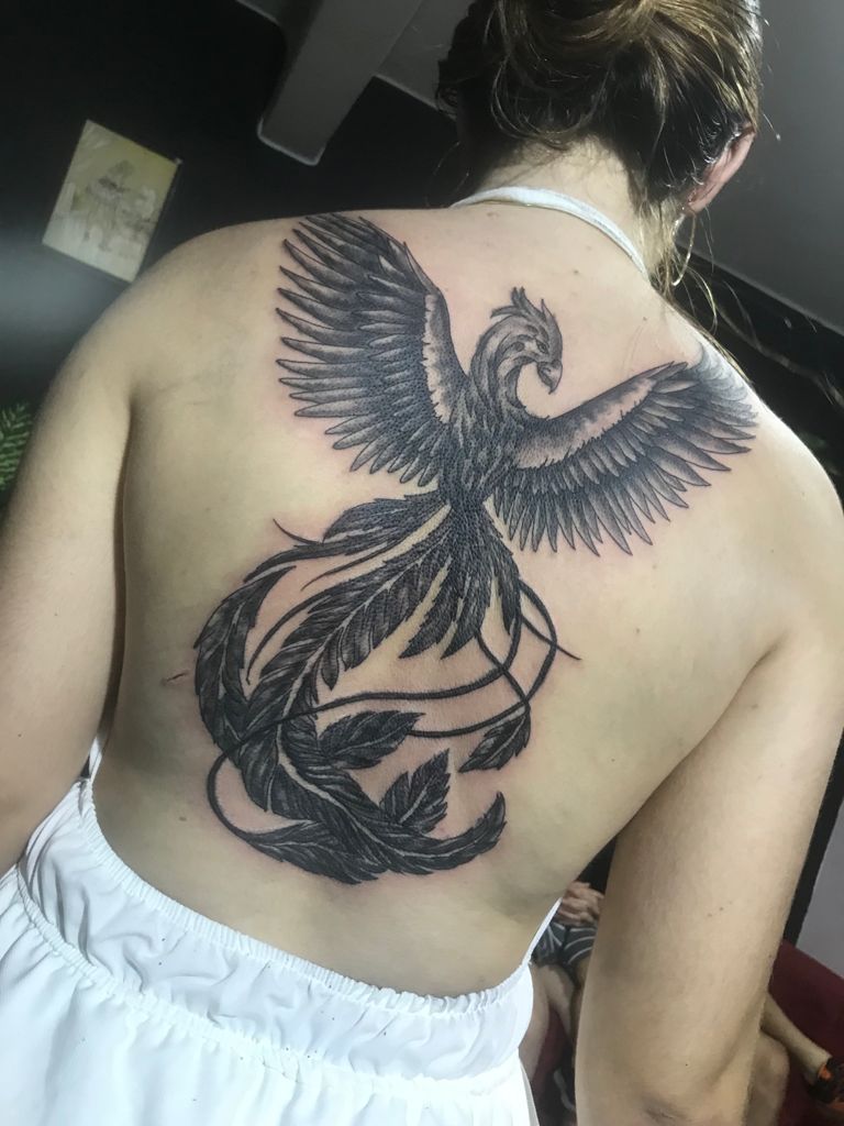 Tatuagem Feminina em Natal ❤️ Tatuadora Júlia Costa Tattoo